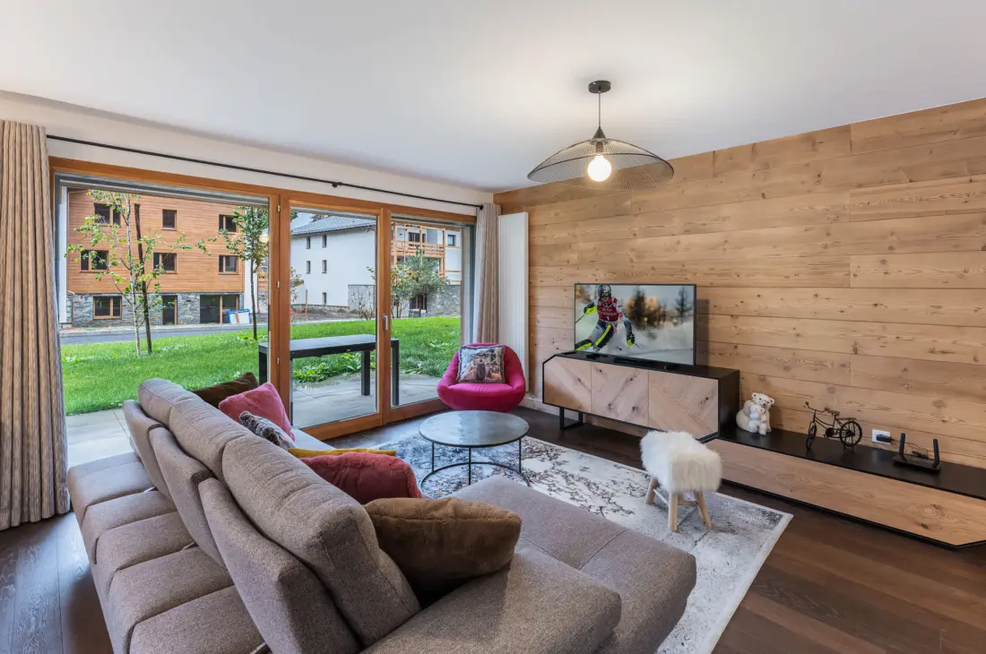 Silver Lodge Residence - B