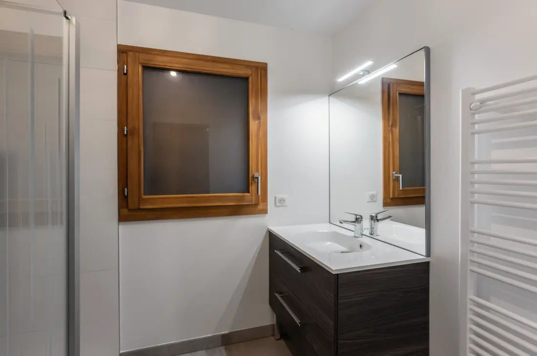 Silver Lodge Residence - B