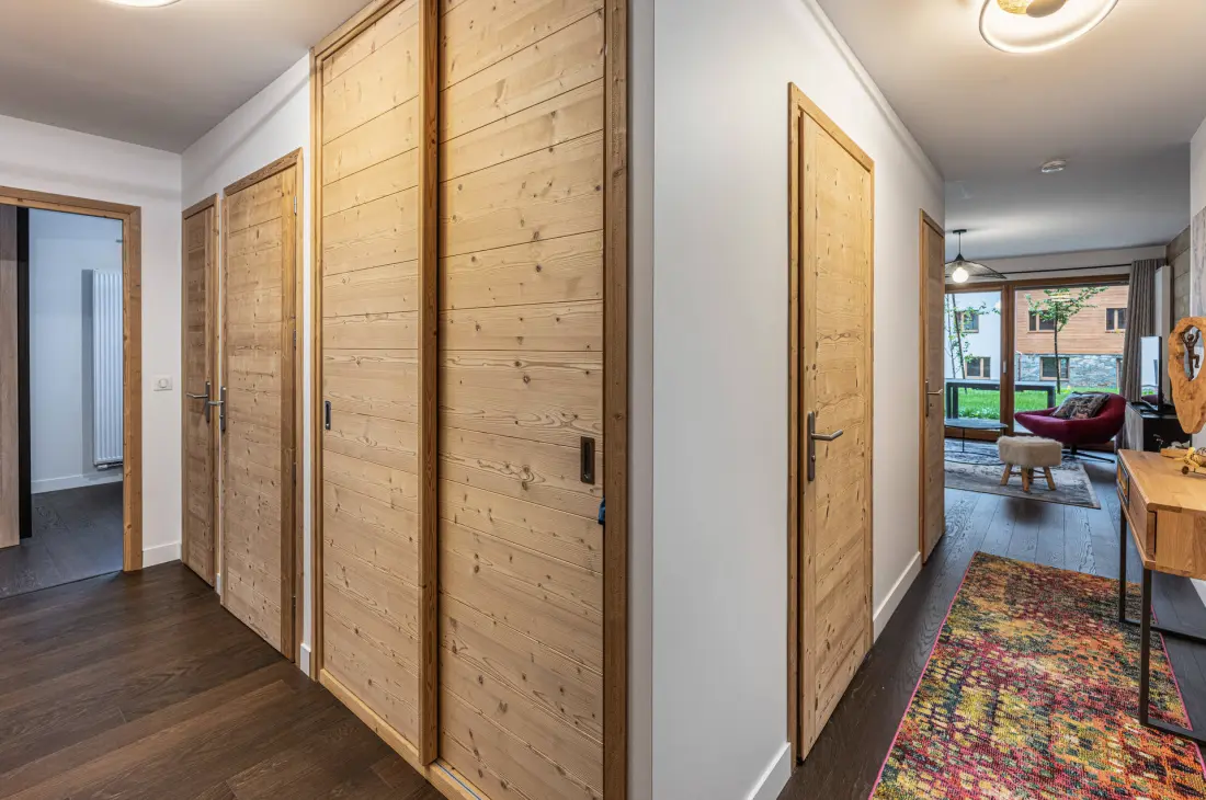Silver Lodge Residence - B