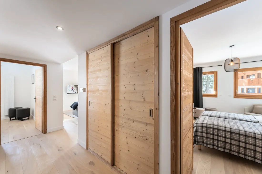 Silver Lodge Residence - B