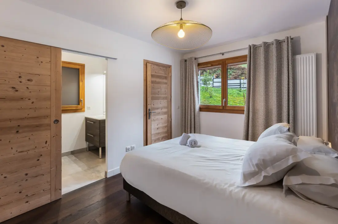 Silver Lodge Residence - B