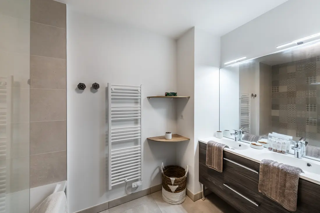 Silver Lodge Residence - C