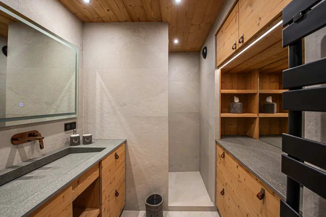 Silver Lodge Residence - C