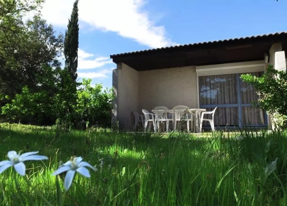 VVF Méjannes-le-Clap 3 Stars★★★