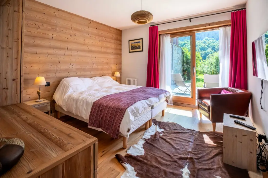 Chalet Meribel kültéri Jacuzzival Szauna