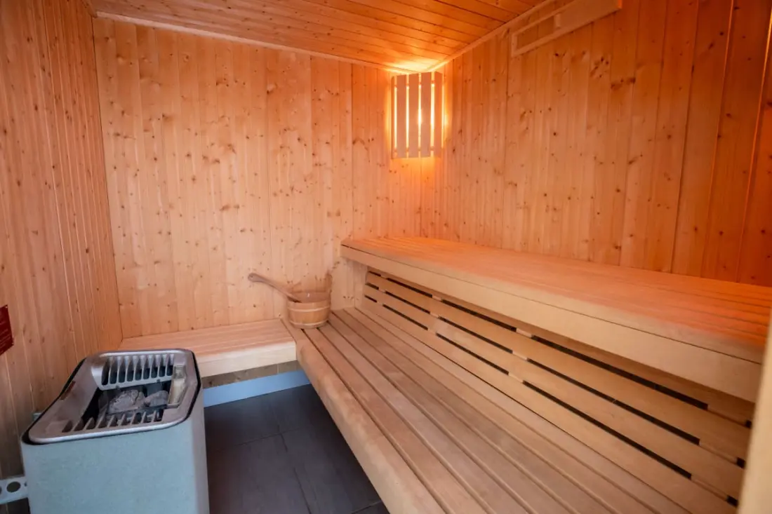 Chalet Meribel kültéri Jacuzzival Szauna