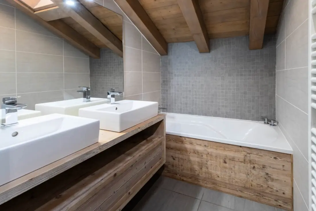 Chalet Meribel kültéri Jacuzzival Szauna