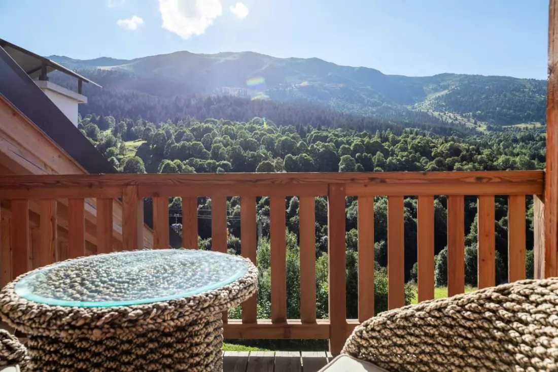 Chalet Meribel kültéri Jacuzzival Szauna