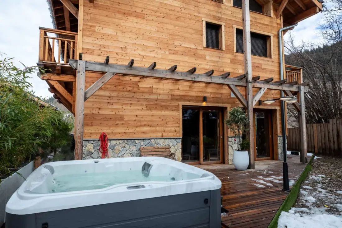 Chalet Des Anges Jacuzzi Exterior