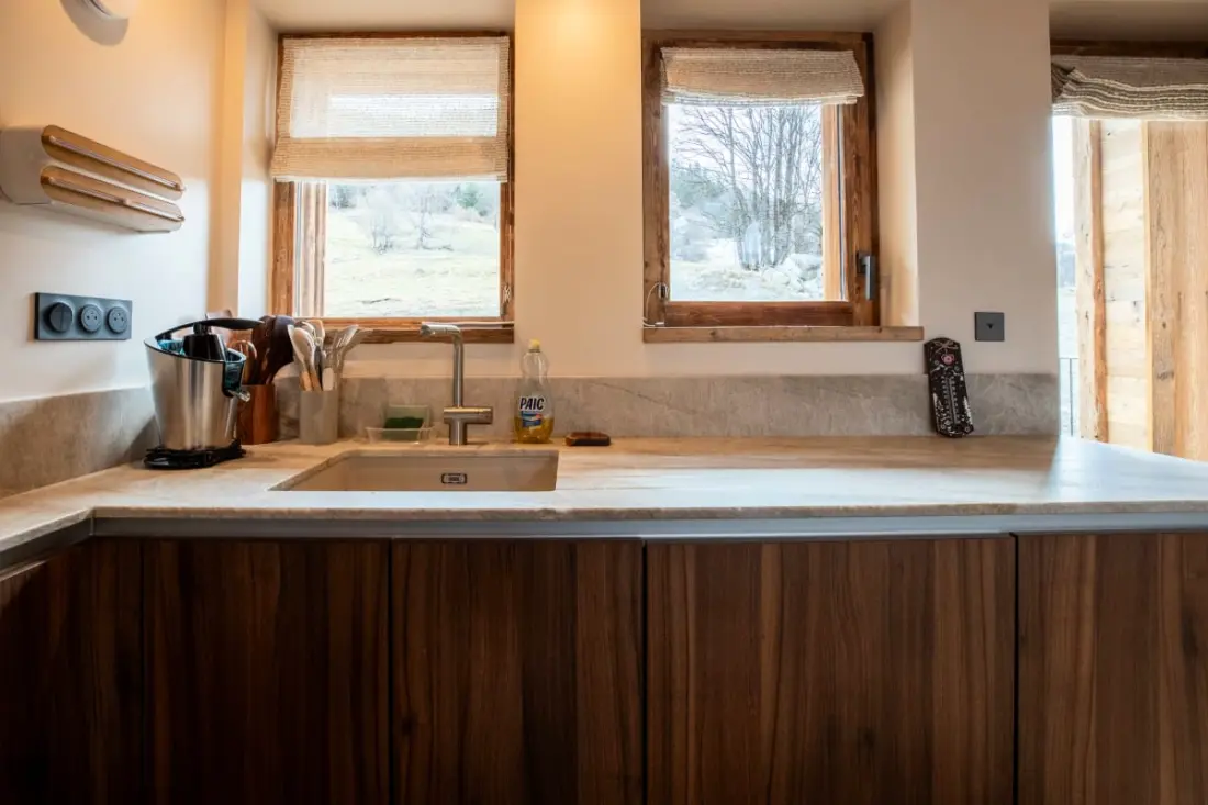Chalet Yolo-Poscine beltéri Spa