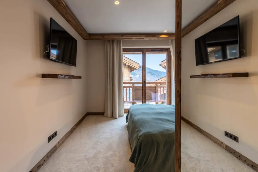 Chalet Yolo-Poscine beltéri Spa