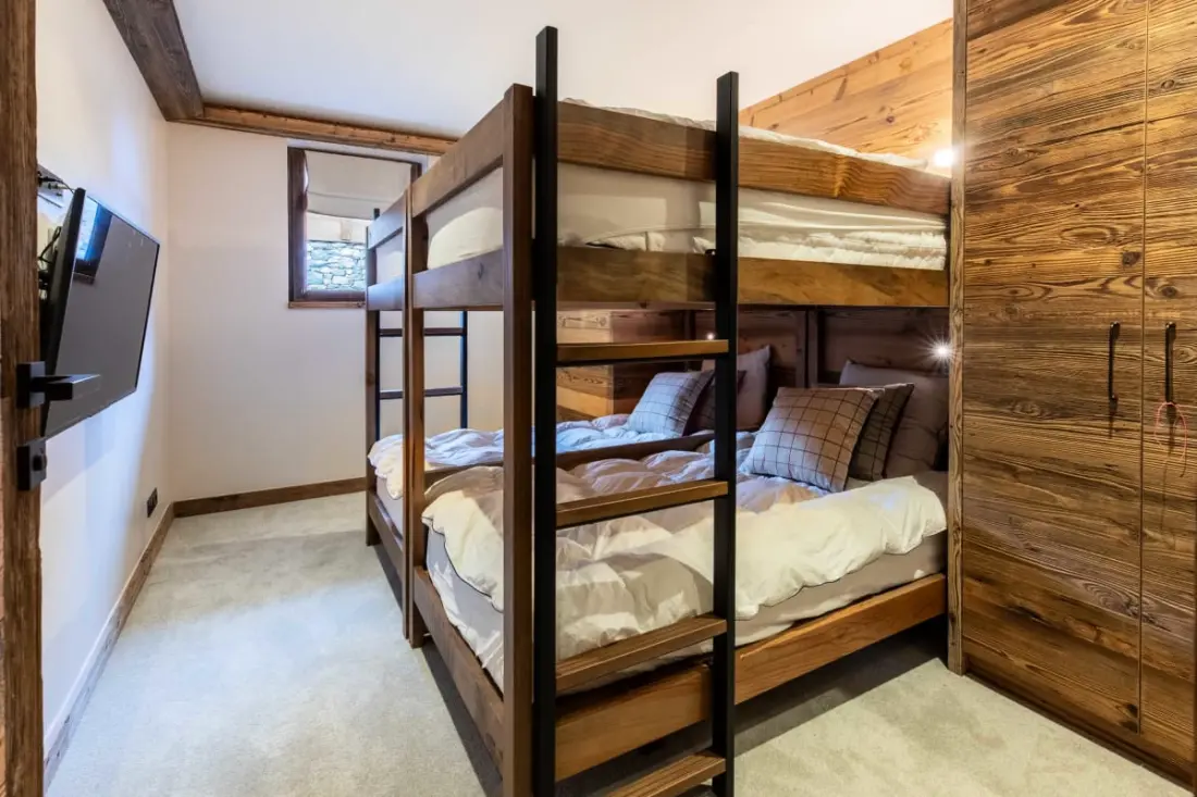 Chalet Yolo-Poscine beltéri Spa