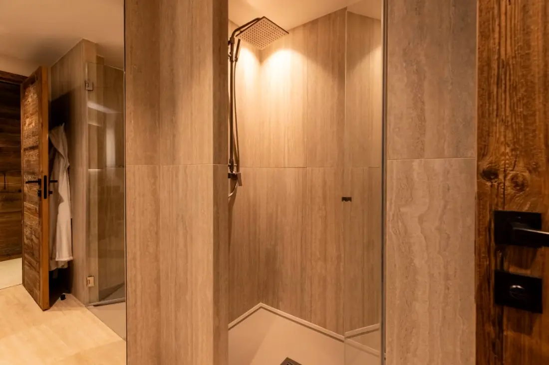Chalet Yolo-Poscine beltéri Spa