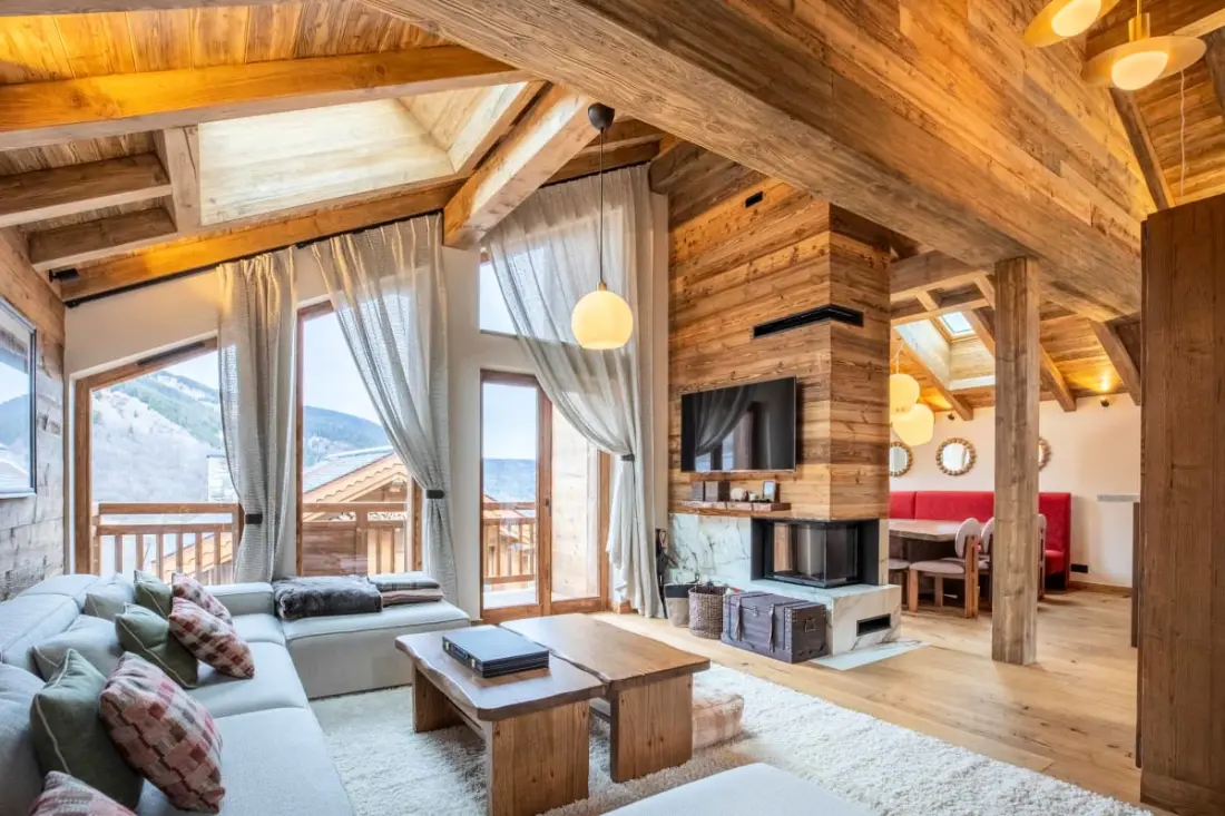 Chalet Yolo-Poscine beltéri Spa