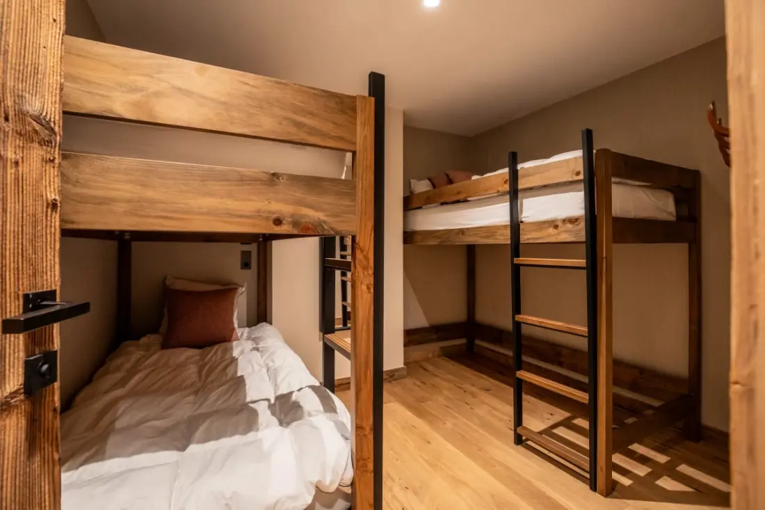 Chalet Yolo-Poscine beltéri Spa