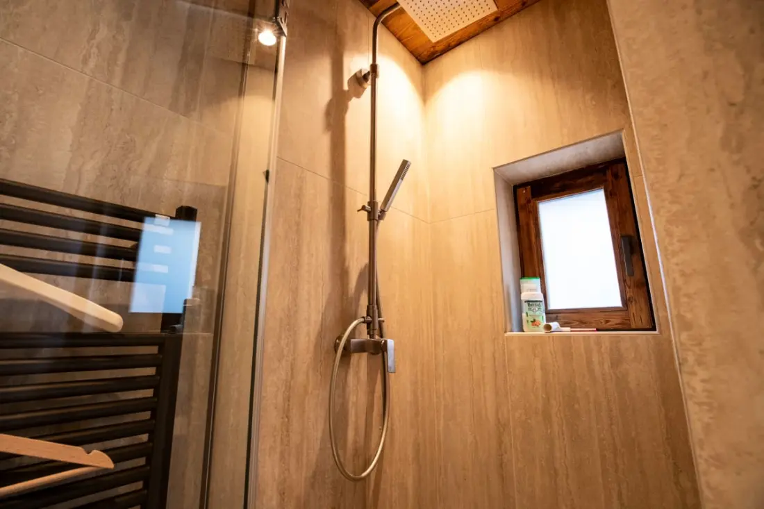 Chalet Yolo-Poscine beltéri Spa