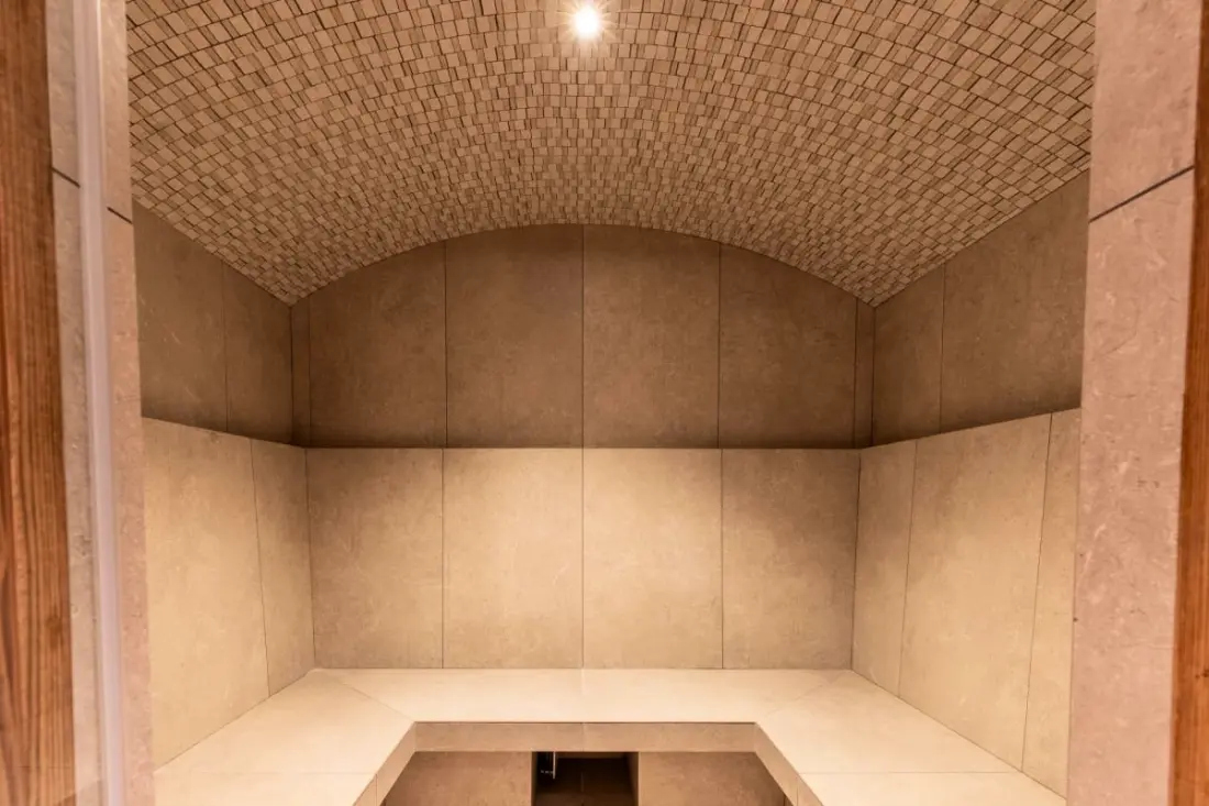 Chalet Yolo-Poscine beltéri Spa