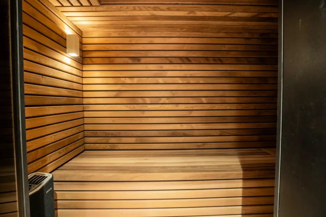 Chalet Yolo-Poscine beltéri Spa