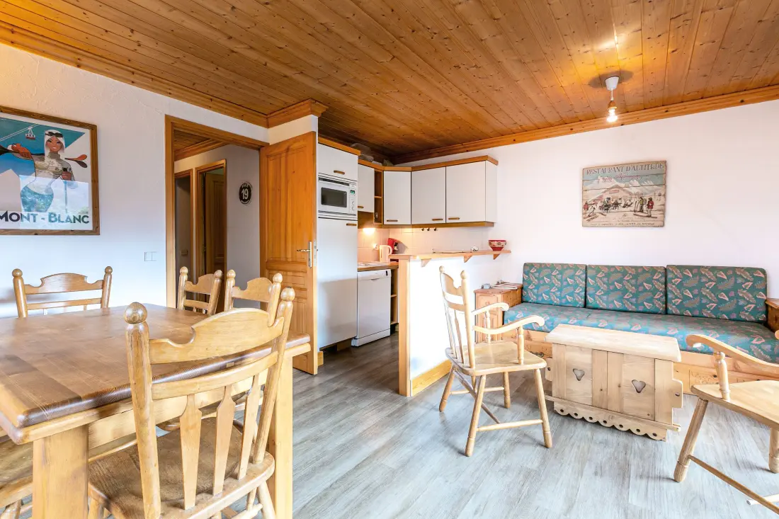 Moraine Residence