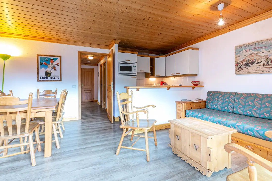Moraine Residence