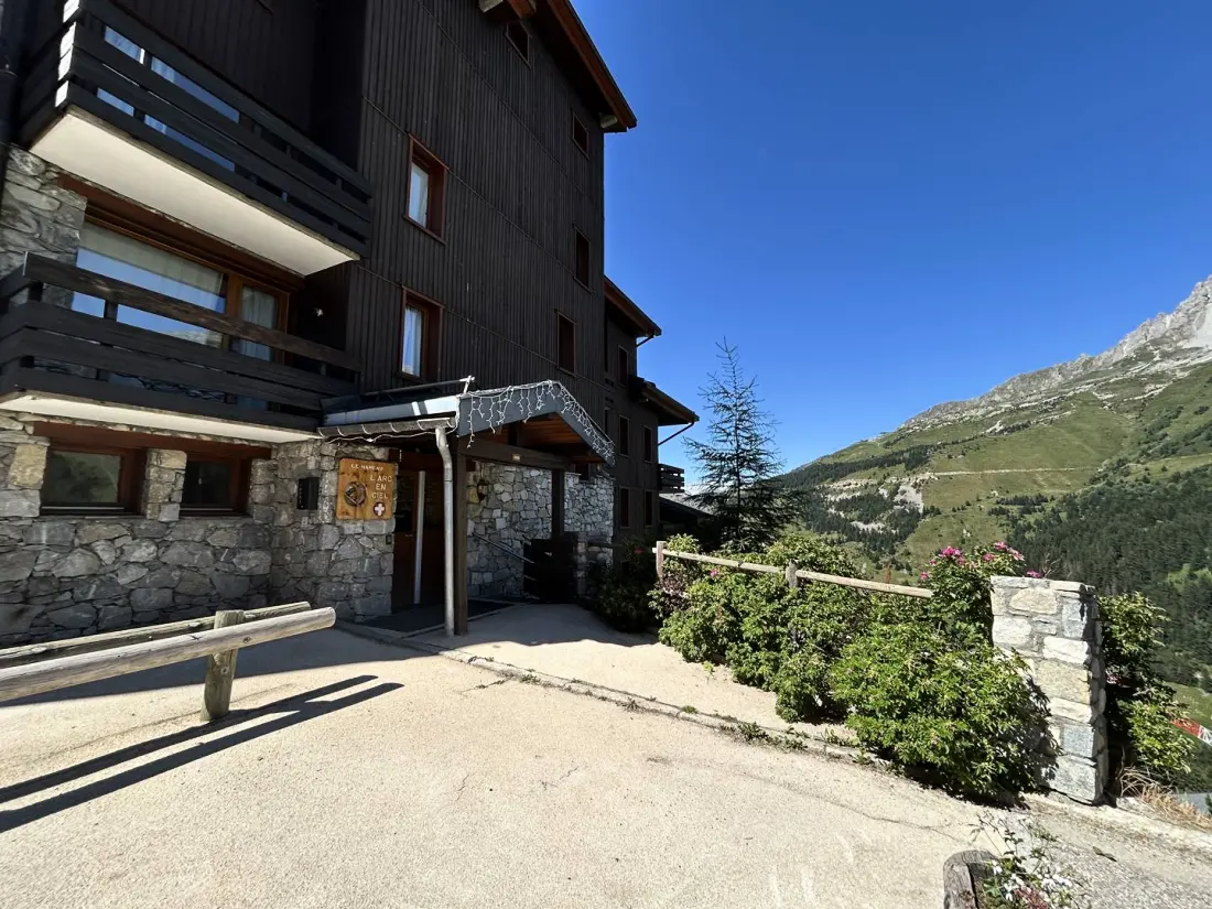 Arc En Ciel Residence