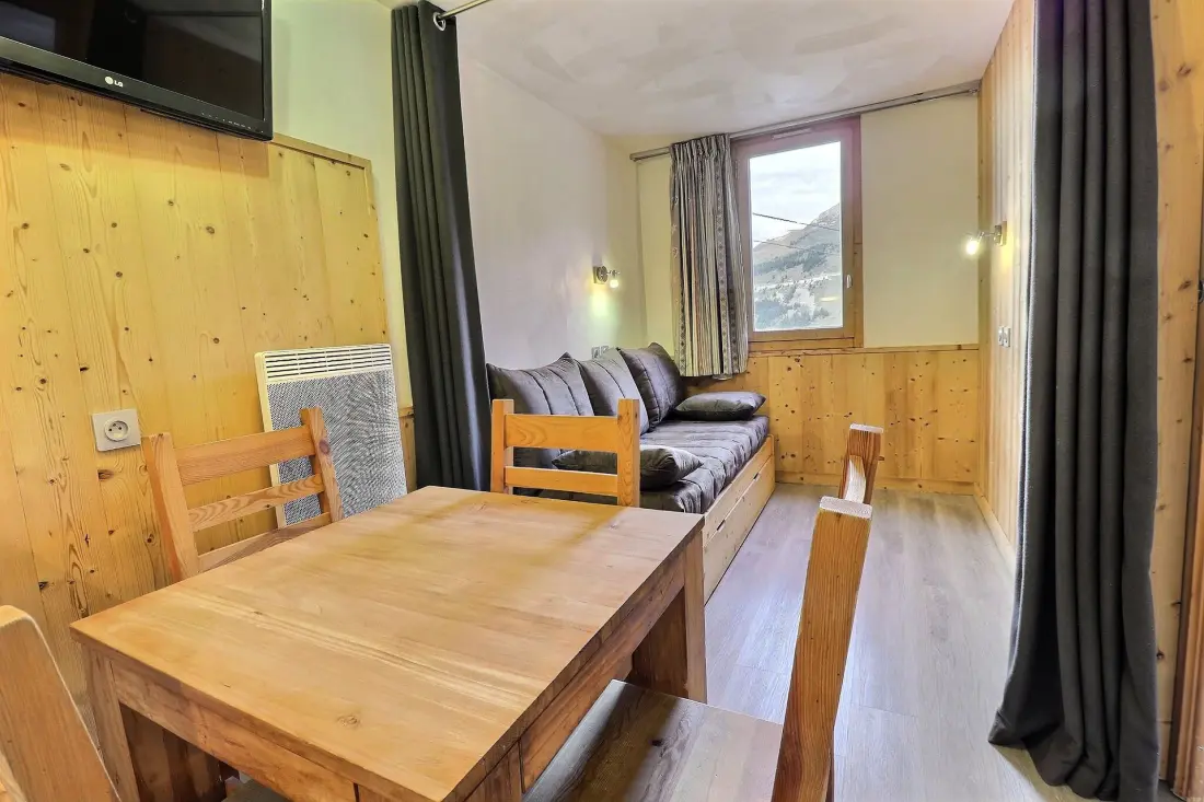 Dandy Residence