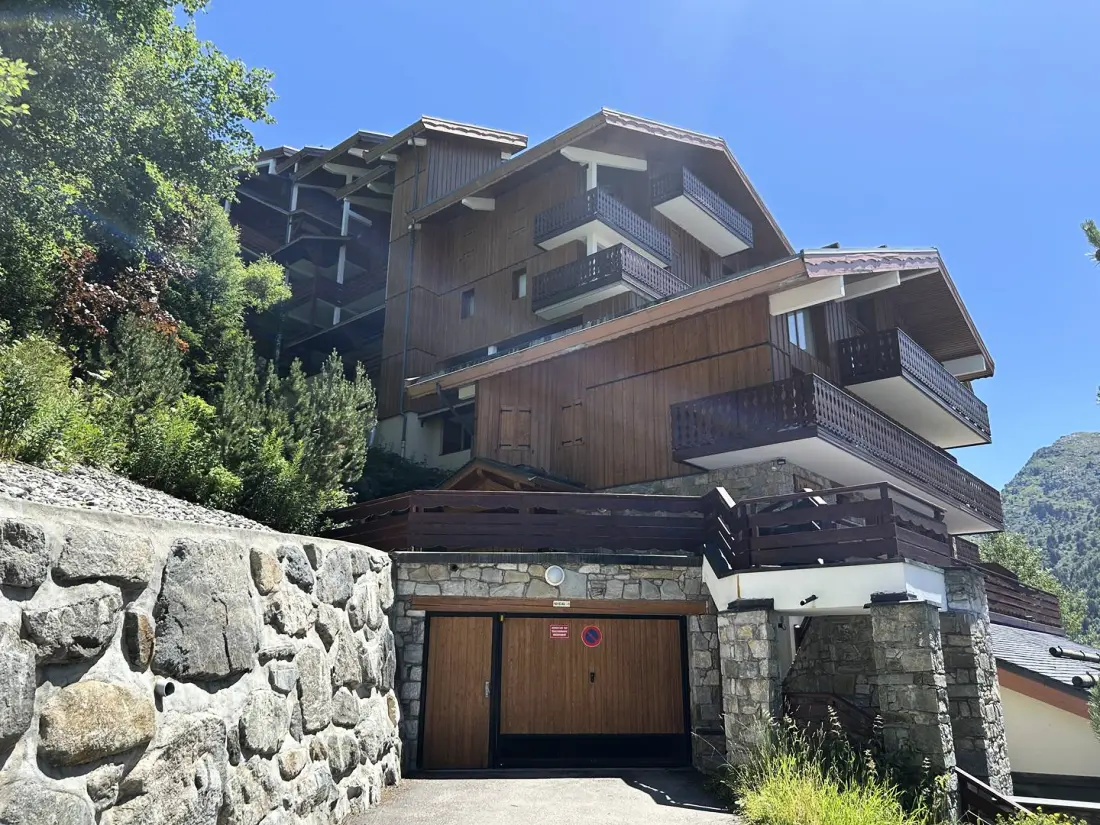 Moraine Residence