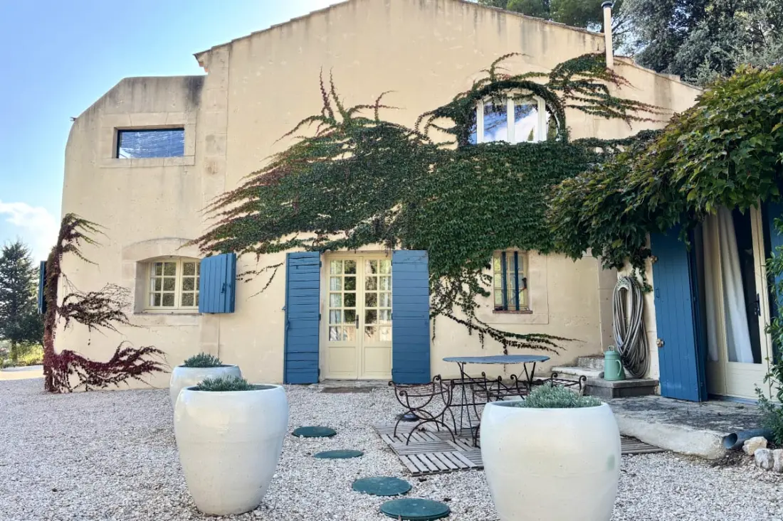 Családi ház A Luberon szívében medencével és panorámás kilátásokkal