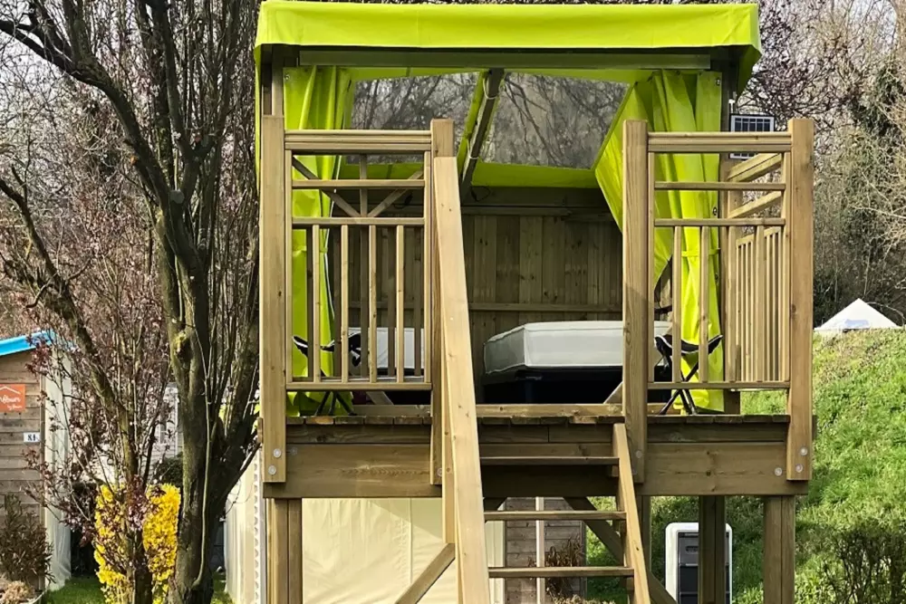 Virág Le Domaine du Rompval 3 Csillagok★★★