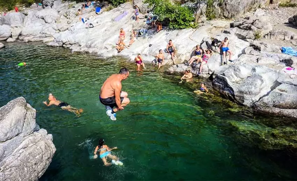 Campingplatz Les Plans4 Sterne★★★★