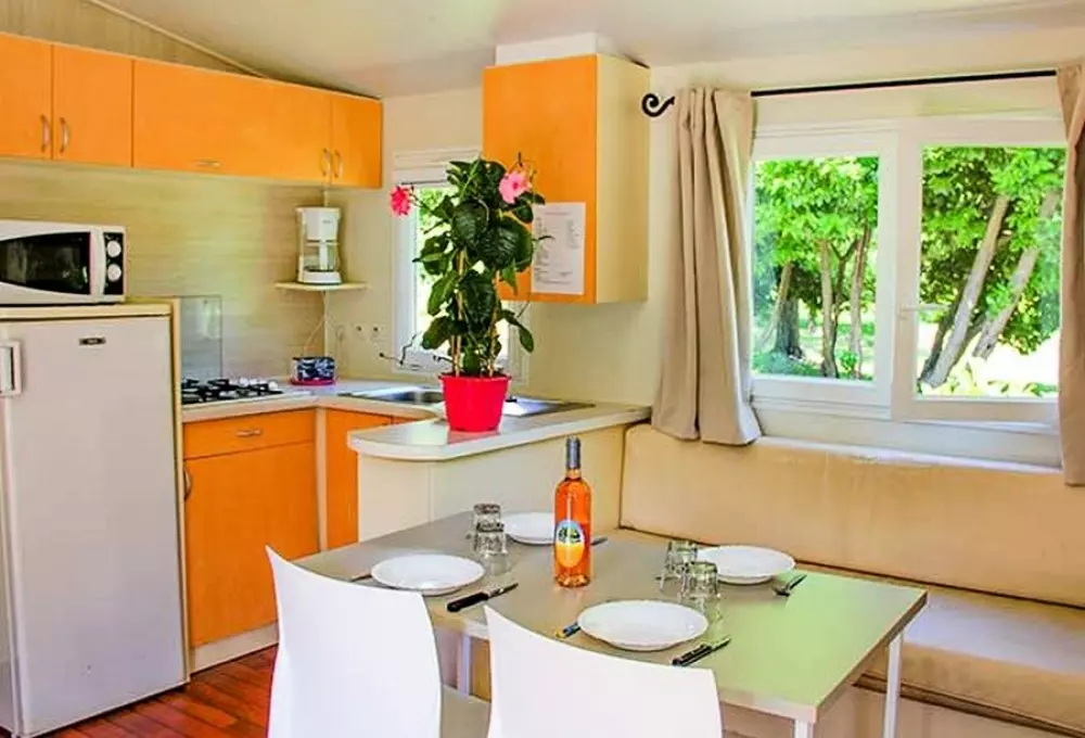 Campingplatz Les Plans4 Sterne★★★★