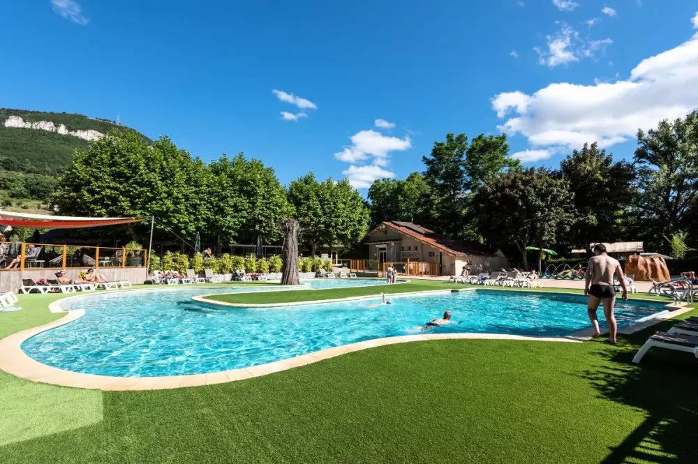 Camping maeva Escapades Millau Plage 4 Sterren★★★★