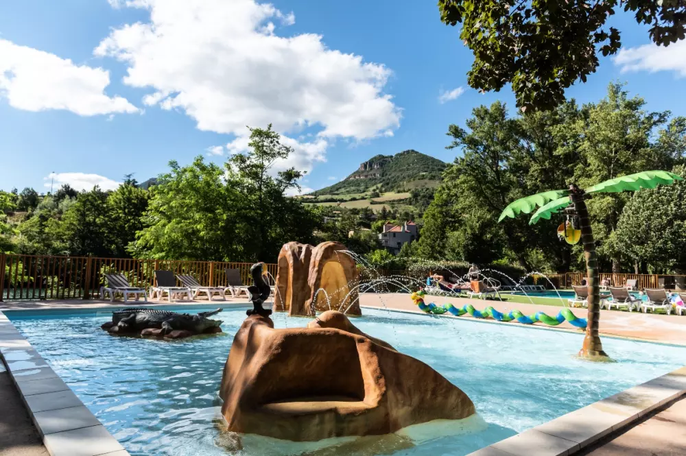 Camping maeva Escapades Millau Plage 4 Sterren★★★★