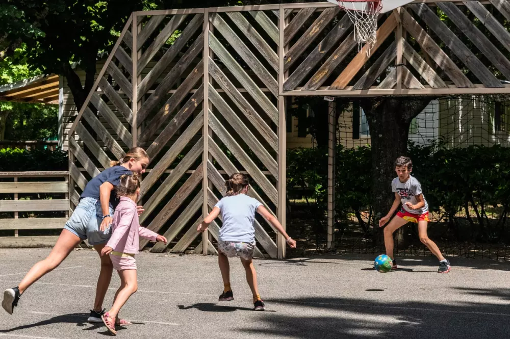 Camping maeva Escapades Millau Plage 4 Sterren★★★★