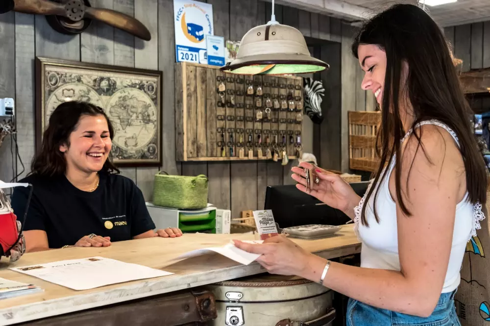 Camping maeva Escapades Millau Plage 4 Sterren★★★★