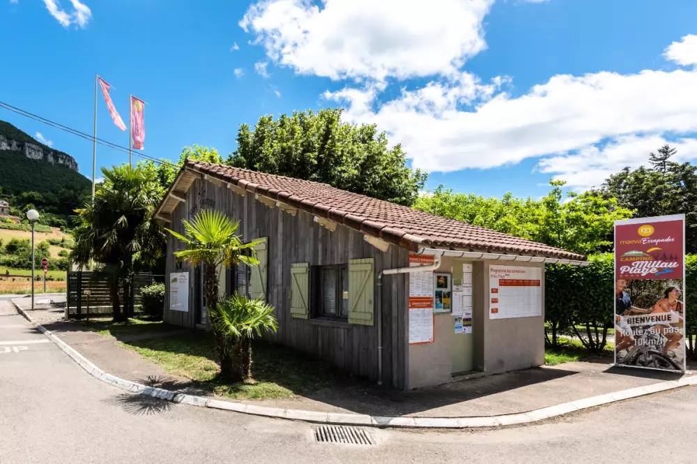 Camping maeva Escapades Millau Plage 4 Sterren★★★★