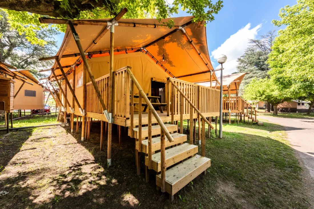 Camping maeva Escapades Millau Plage 4 Sterren★★★★