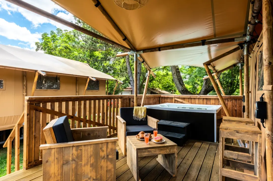 Camping maeva Escapades Millau Plage 4 Sterren★★★★
