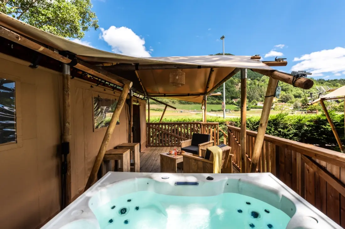 Camping maeva Escapades Millau Plage 4 Sterren★★★★