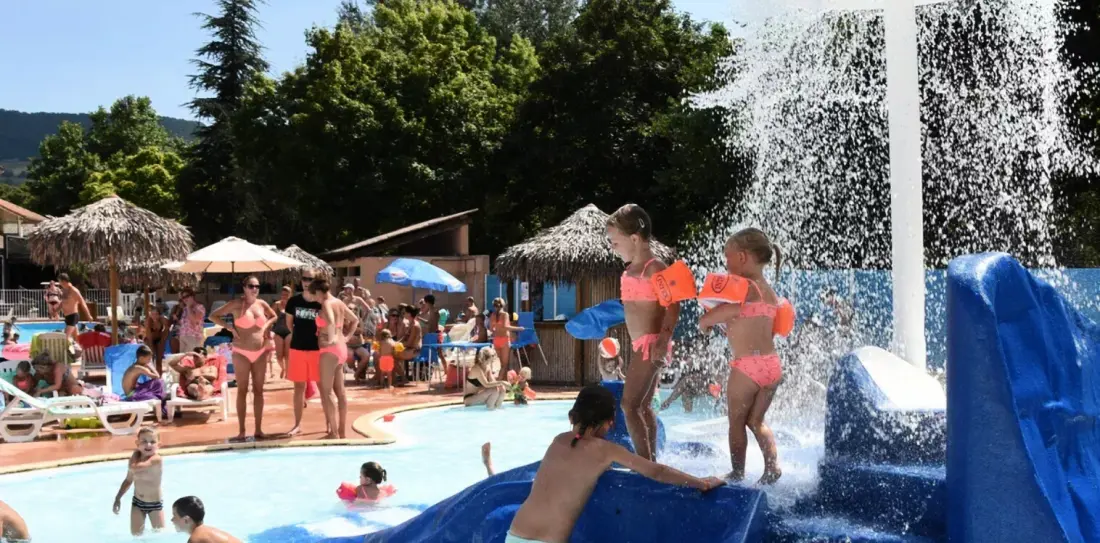 Camping Paradis Viaduc de Millau 4 Stelle★★★★