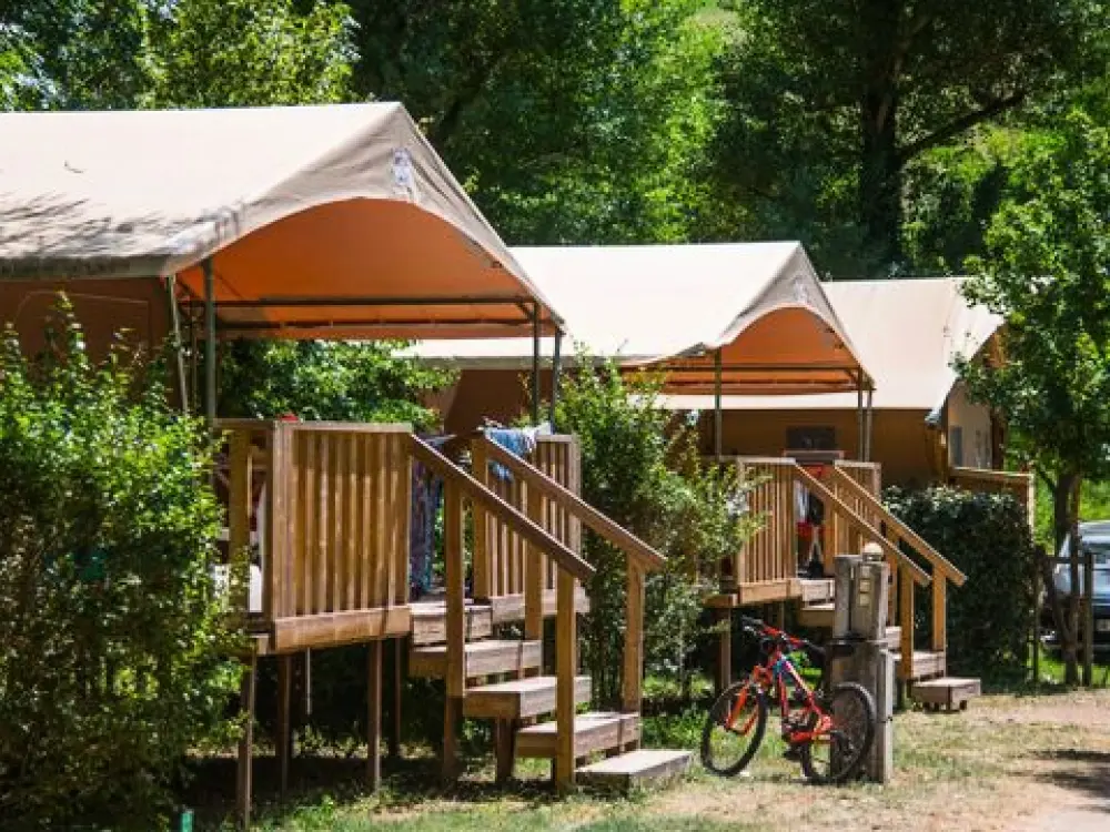 Flower Camping Saint Lambert 3 Gwiazdy★★★