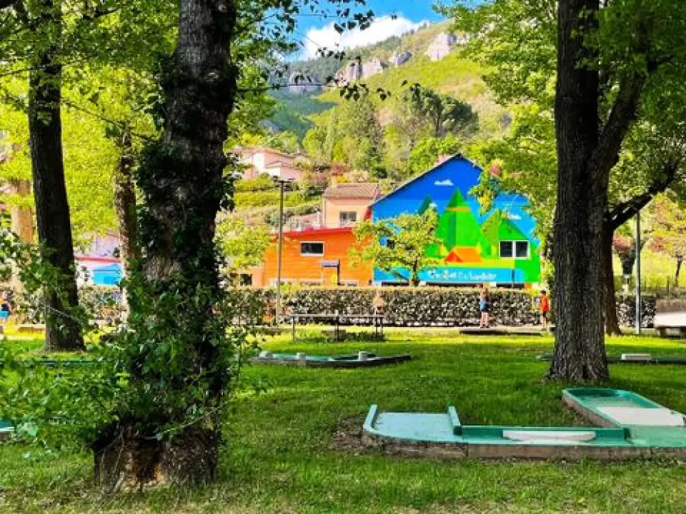 Flower Camping Saint Lambert 3 Sterren★★★