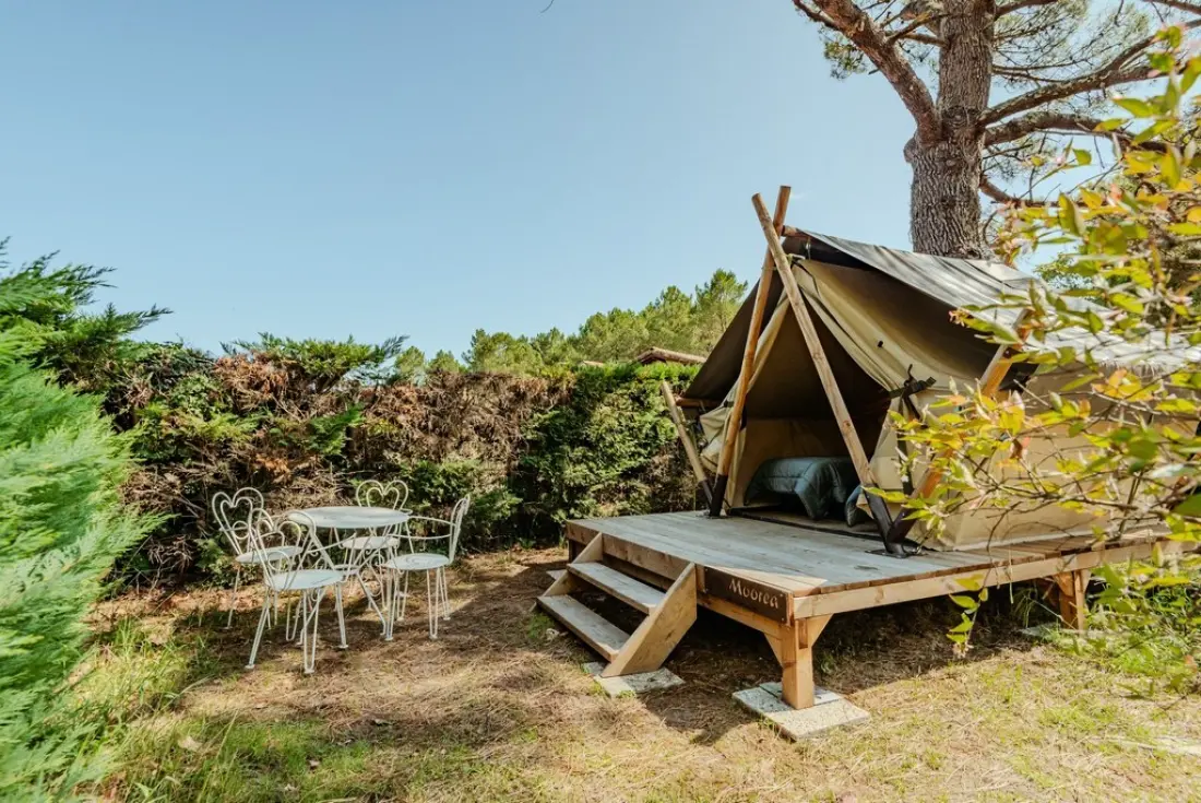 Kemping Ushuaïa Villages La Maïade 3 Gwiazdy★★★