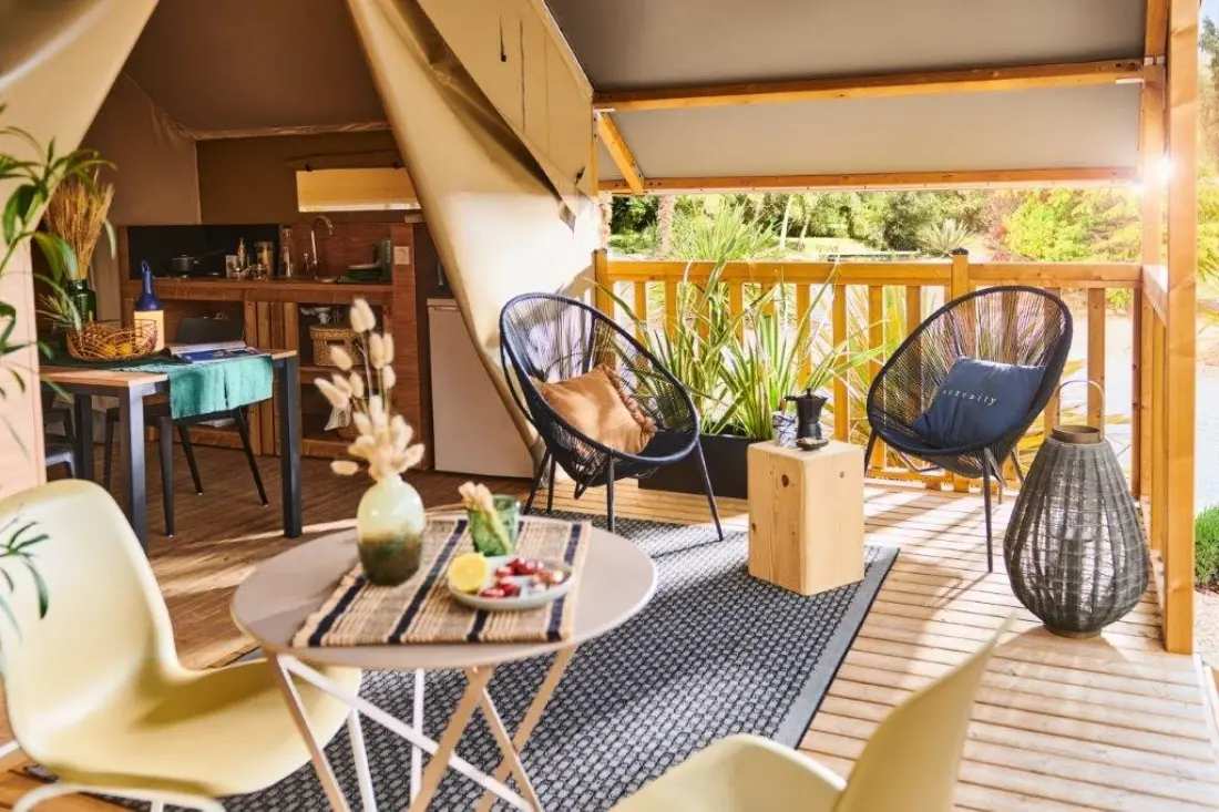 Kemping Ushuaïa Villages La Maïade 3 Gwiazdy★★★