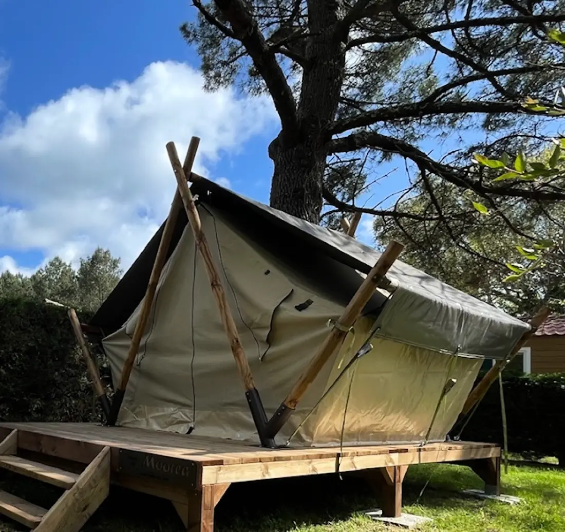 Kemping Ushuaïa Villages La Maïade 3 Gwiazdy★★★