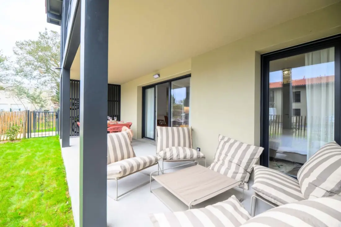 Gyönyörű apartman terasz és kert közelében