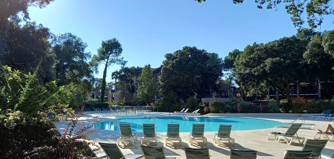 App In Residence With Pool, Near Ocean