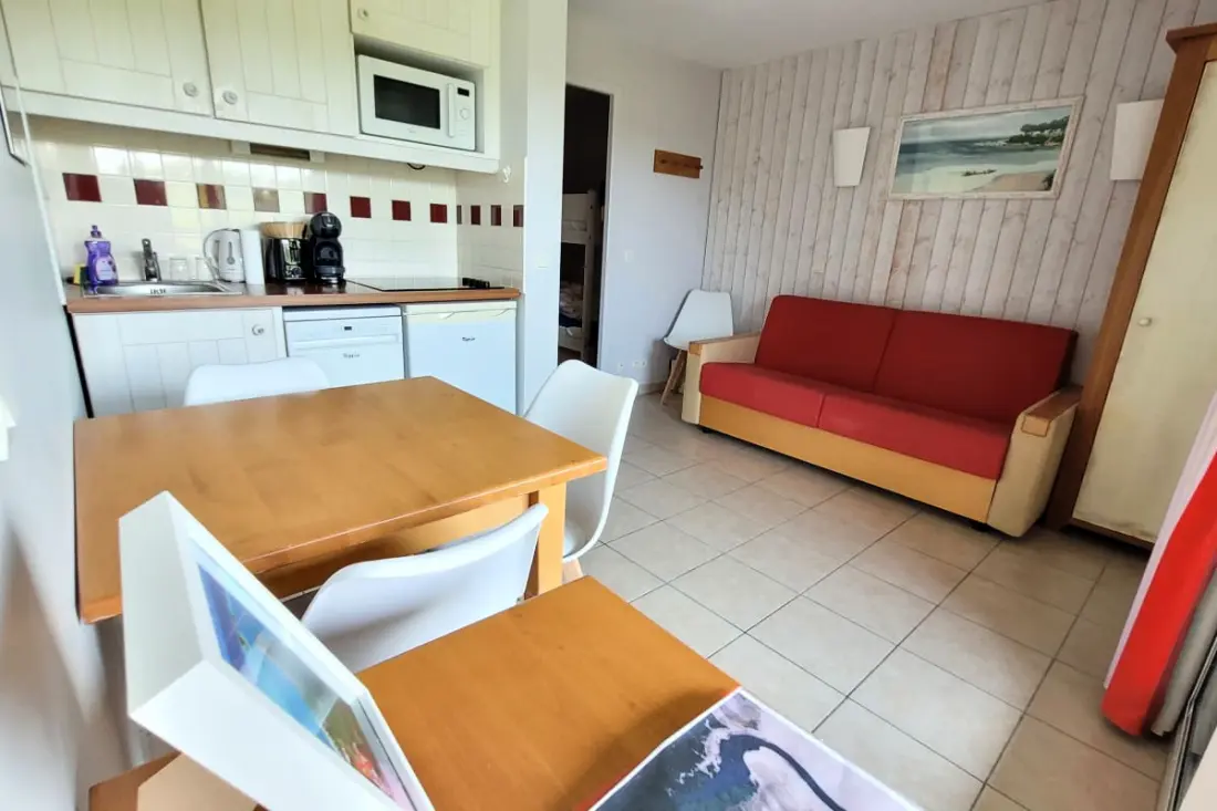 Gyönyörű 21 M2-es loggia úszómedencével, közel a strandhoz