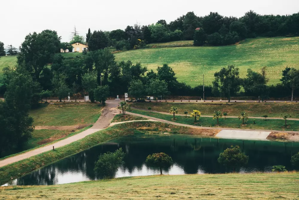 Länder Frankreichs - Hameaux des Lacs