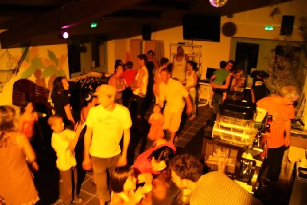 Camping La Pinède en Provence 3 Sterne★★★